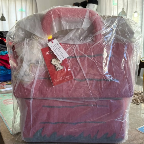 Snoopy Loungefly bag - Picture 2 of 3